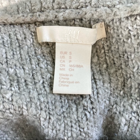 Knitted turtleneck Sweater - Picture 4 of 4